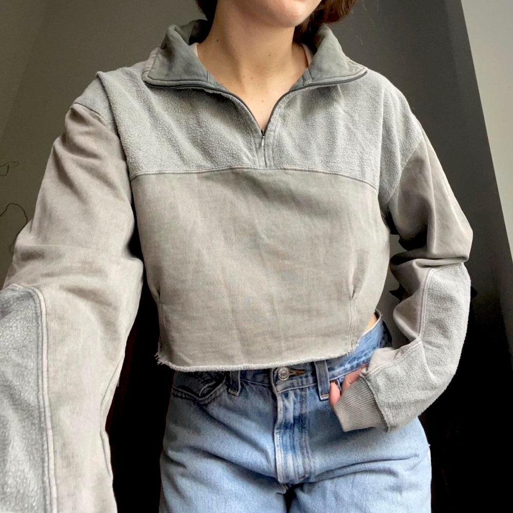 Urban Outfitters Out From Under Grey Green Cropped Soft Cotton Terry Pullover M